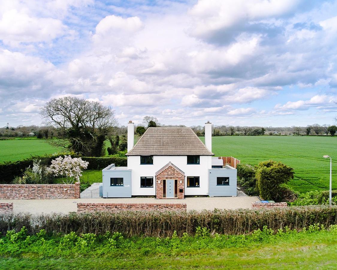 Covehithe House-Coastal Luxury- Sleeps 12-With Huge Swimspa! Wrentham Buitenkant foto