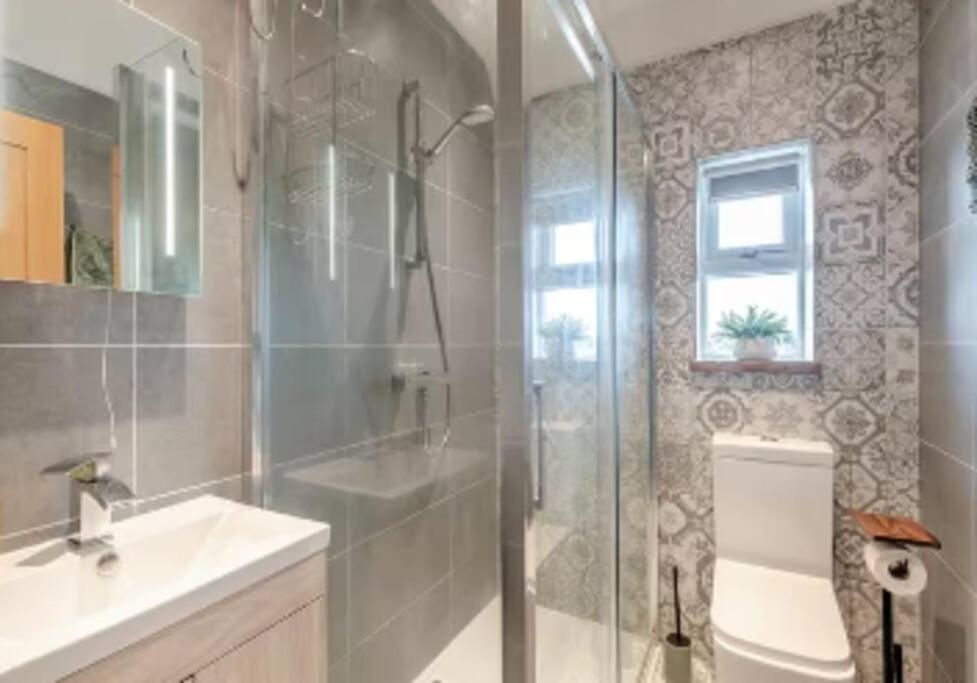 Covehithe House-Coastal Luxury- Sleeps 12-With Huge Swimspa! Wrentham Buitenkant foto