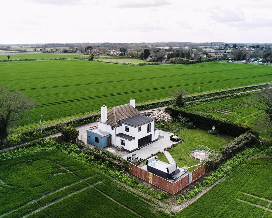 Covehithe House-Coastal Luxury- Sleeps 12-With Huge Swimspa! Wrentham Buitenkant foto