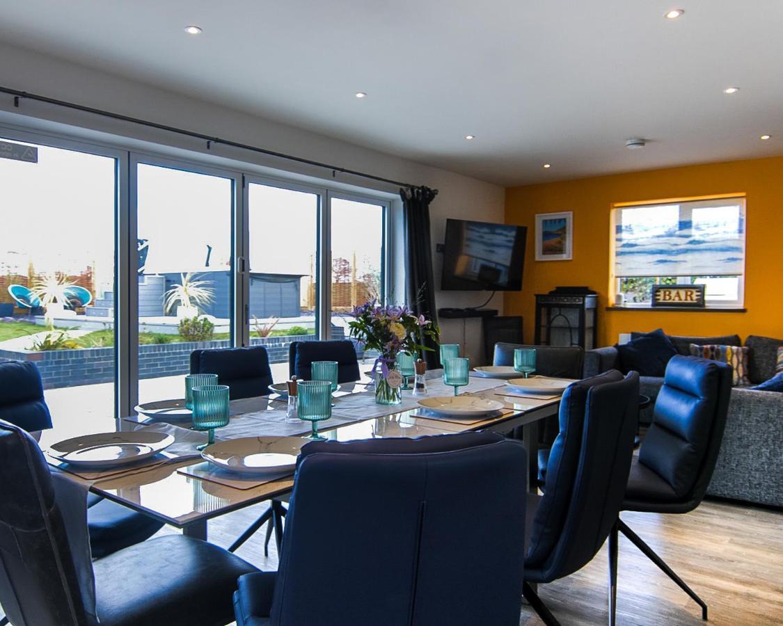 Covehithe House-Coastal Luxury- Sleeps 12-With Huge Swimspa! Wrentham Buitenkant foto